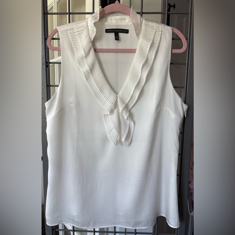 White House Black Market Ivory Ruffled V-Neck Blouse Fully Lined & side zipper